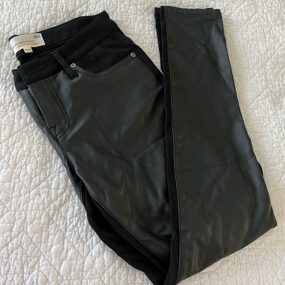 Vince Camuto 26/2 faux leather pants - Picture 4 of 4